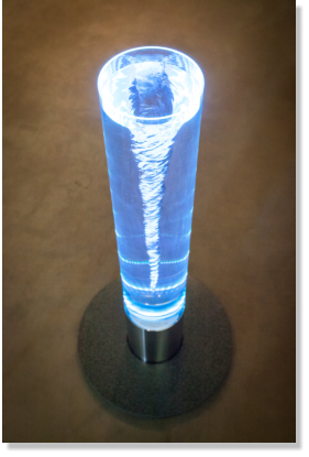 Wasserwirbel-Lichtsule SPIRIT VITALIZER 1200 CC  hellblau, Wassersule, Wasserlichtsule, Lichtsule, Farblichtsule, Wirbel, Wirbler, Wasserwirbel, Regenbogensule, Sprudelsule, Sprudellampe, Wasserlampe, Farblichtlampe, Zimmerbrunnen